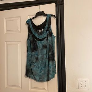 Teal blk top with sequins